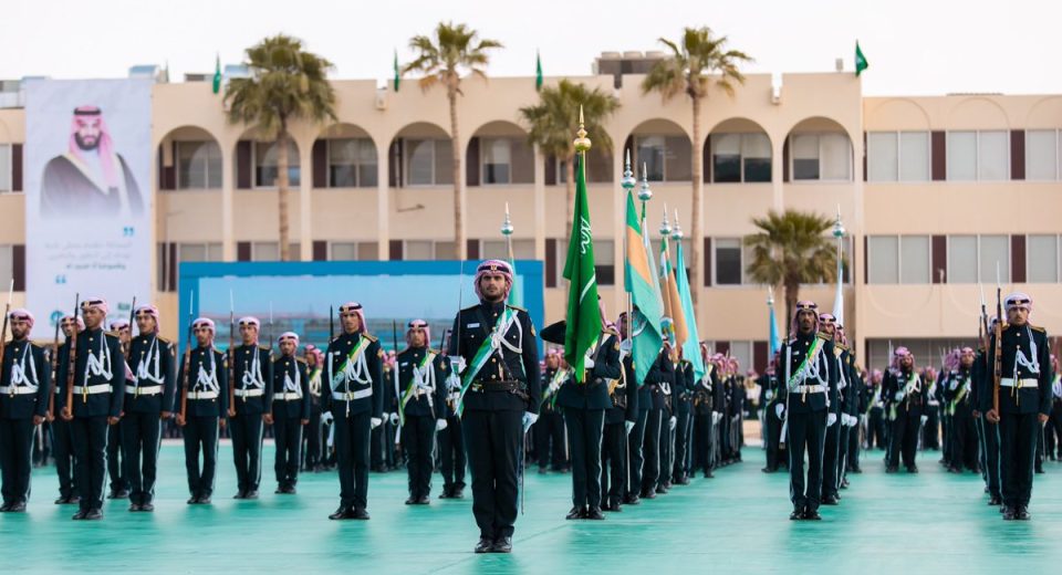 قبول كلية الملك خالد العسكرية 1445 للجامعيين و الثانوية